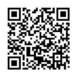 带着浓浓的嫌恶和鄙弃将她推搡到门外二维码生成