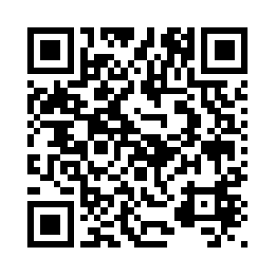 带着锐利暗光的骨质箭头破空飞出二维码生成