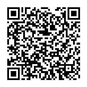 常雨泽把他刚才看到事情以及他现在的痛苦和矛纠结都讲给殷蔓蔓二维码生成