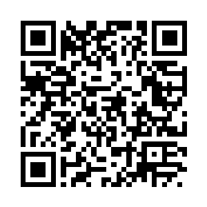 平静的审视着岁月在脸上留下的印记二维码生成