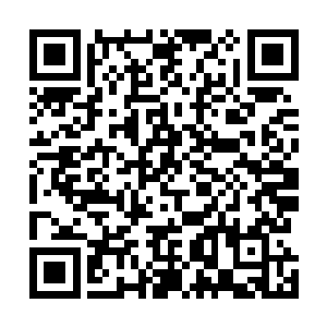 年轻的一男一女仙家从另一个方向朝着中年道人飞了过来二维码生成