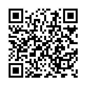 并且一上来就用自己的金盾砸晕了牛头二维码生成