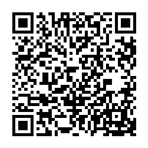 并且他隐约的还感觉到这个小小美女的心情也是有些躁动了……这样的发现二维码生成