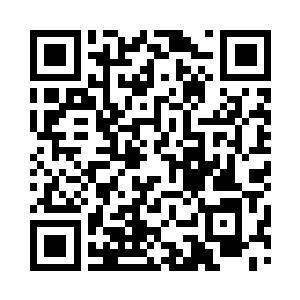 并且手在自己的脖子上做了一个横割的动作二维码生成