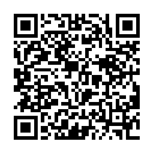 并且把两挺看起来还能用的轻机枪给翻出来才去开车二维码生成