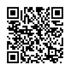 并且率先手持当初领到的那张圣旨登上了楼船二维码生成