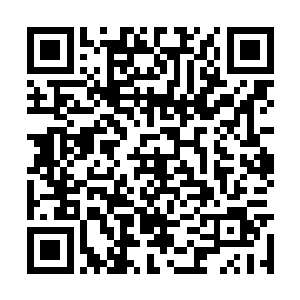 并在一阵剧烈的轰鸣声中将那地面砸出了一个大坑二维码生成