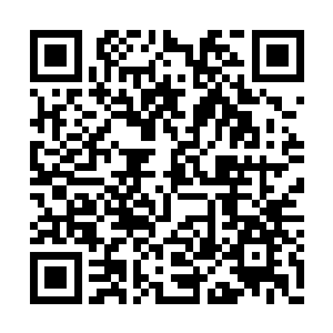 并没有吓退那个对着秦方投掷了骑士长枪的强者二维码生成
