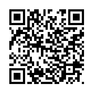 幸免的黑豹身影看了眼被划破的衣衫二维码生成