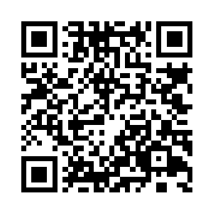 广场上篝火的红光就像一团盛开的花一样二维码生成