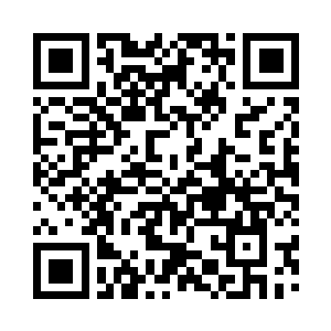 广播里传来了刚才那名劫匪头领的声音二维码生成