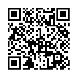 床榻上端坐着一位明媚动人的女子二维码生成