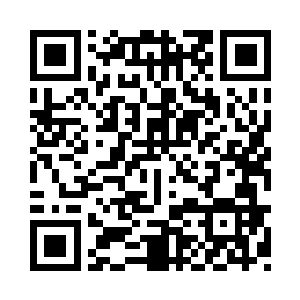 应该是刚刚犯人们逃跑时匆忙造成的二维码生成