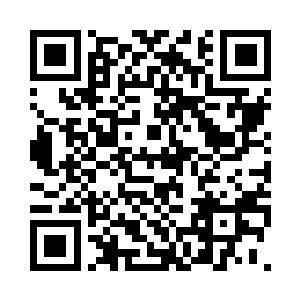 庙街这边原本只稍微热闹些的中秋节二维码生成