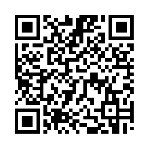 庚秀和伏霜都纷纷过去拉着她一起开解起来二维码生成