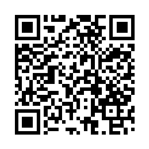 庞大的身躯在半空中被劈得倒飞而出二维码生成