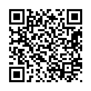 庞大的骑阵仿佛摧毁一切的洪流巨浪二维码生成