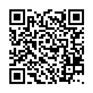 庞道长过去把地上残余的香头捡起来二维码生成