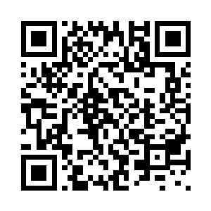 开始破解戴薇身体周围的保护法术二维码生成