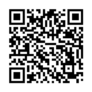 张东城就提前来到了和伯顿约定好的咖啡店里二维码生成