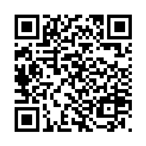 张大牛把满满一杯冰镇啤酒一饮而尽二维码生成