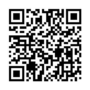 张小凡指着一边的空位对穿旗袍的女孩儿说道二维码生成