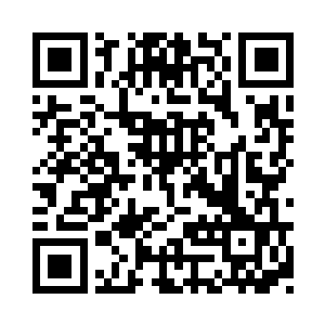 张无道脸上无比惊慌的望着对面男子二维码生成