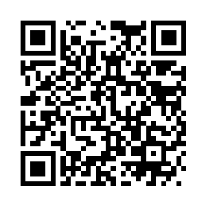 张潇晗很怀疑接下来拍卖品的价位二维码生成