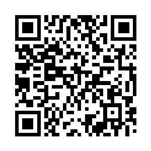 张潇晗的眼神终于从雷圣的脸上移开二维码生成
