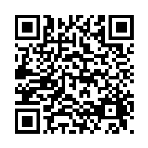 张潇晗的视线呆呆地落在叶何的脸上二维码生成