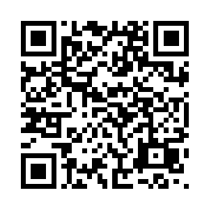 张潇晗目瞪口呆地看着薛遥的动作二维码生成