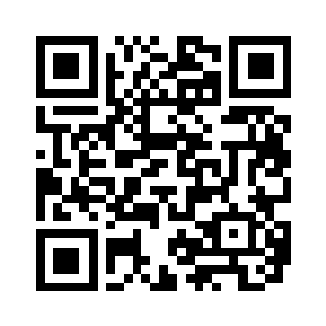 张潇晗耐心地切割下一小块铁木二维码生成