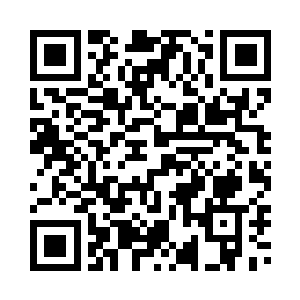 张潇晗试探着重新返回黑色雾气内二维码生成