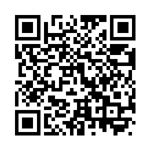 张璐涵听了小秋的解释也没有怀疑二维码生成