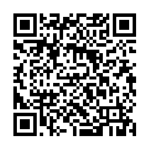 张肃直接把张铁带到了那个溶洞中的一个巨大的峡谷中二维码生成