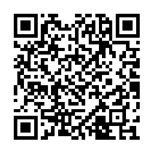 张铁的剑锋已经快速的在几个人的颈部切割而过二维码生成