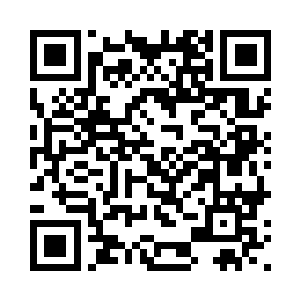 弯刀再次架在了梅迪尔丽的脖子上二维码生成