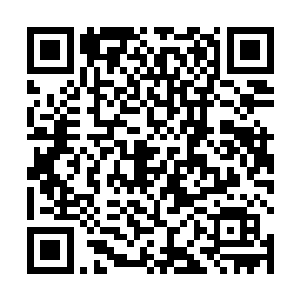 当下天剑宗使者再一次跟周围的几个人告别了一下之后二维码生成