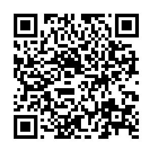 当事情的来龙去脉被人收集完备在论榜上书写成文章后二维码生成