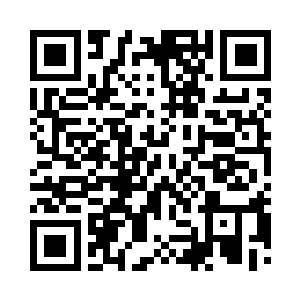 当他们的目光落在白衣男子胸前的标记时二维码生成