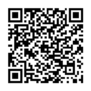 当他前面的那个高中女孩子小脸煞白的从台上走下来时二维码生成