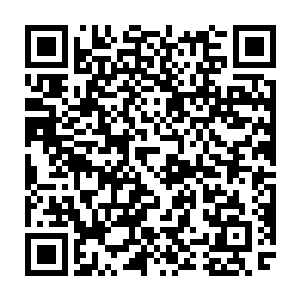 当他把一切全盘托出之时风清扬便把他身上的所有宝贝都装进了自己的储物戒指二维码生成