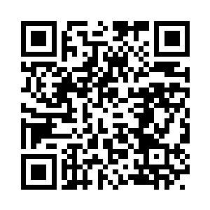 当保罗的两条腿滑到前面的一定距离时二维码生成