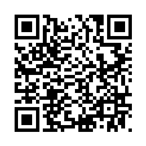 当初他们三个人总共得到了一百六十八个傀儡二维码生成