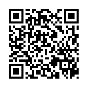 当初或许是因为政治原因和她结合在一起二维码生成