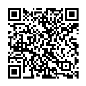 当即一个闪身身形再一次出现在了跟黄石仙帝他们战斗的上空二维码生成