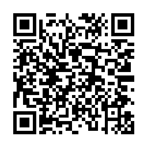 当时正是自己抓破头皮地在反复试验编曲和排练的时候二维码生成