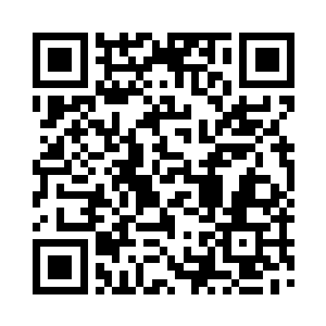 当然他也不会因为这点就放过这群长颈驼二维码生成