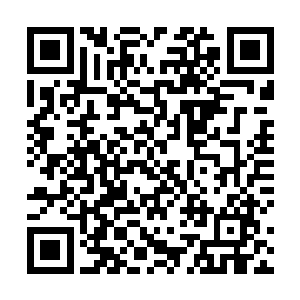 当荣光在更衣室里受到一线队绝大多数球员感谢和称赞二维码生成