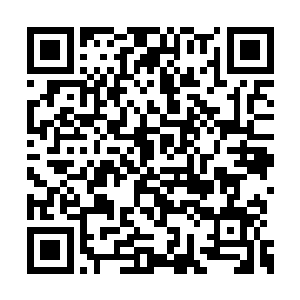 彪形大汉瞬间脑袋上便出现了豆粒般大小的汗珠二维码生成